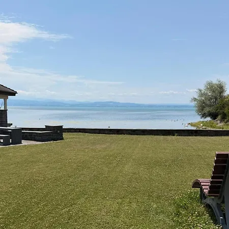 Διαμέρισμα Lakefront Retreat 1 - Direkt Am Seeufer Φριντρισχάφεν